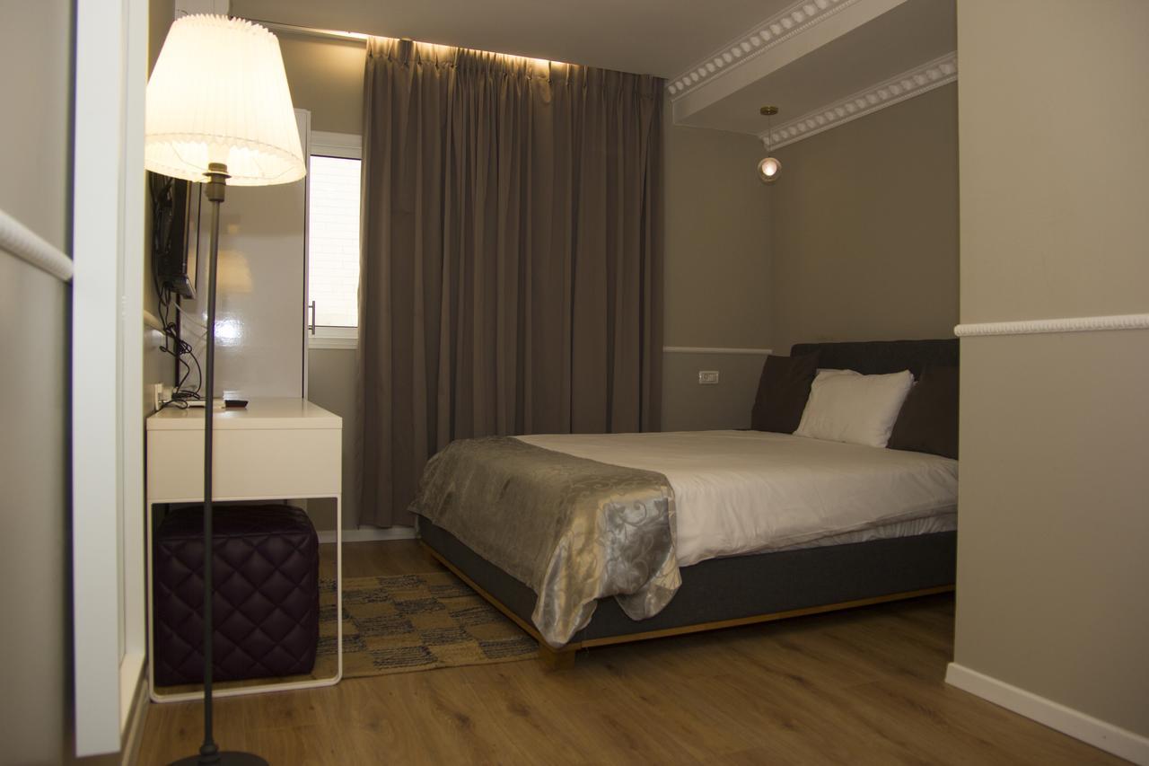 โฮเต็ล เลนิส Hotel เทลอาวีฟ ภายนอก รูปภาพ