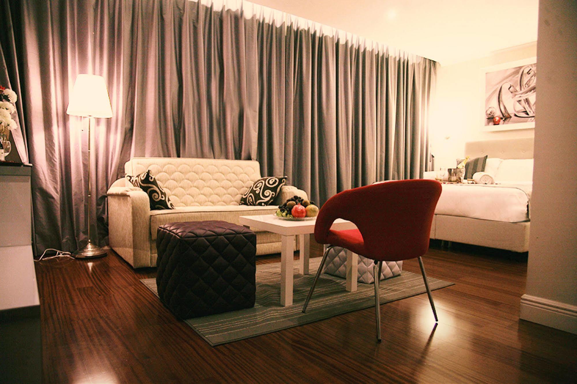 โฮเต็ล เลนิส Hotel เทลอาวีฟ ภายนอก รูปภาพ